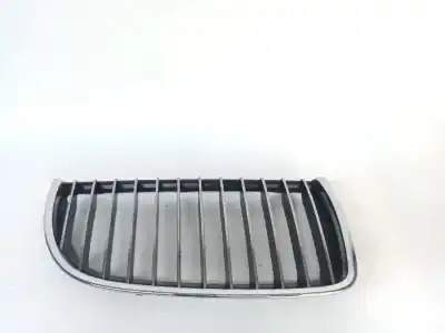 Tweedehands auto-onderdeel VOORGRILL voor BMW SERIE 3 BERLINA (E90)  OEM IAM-referenties 51137120008 7120010 22405909