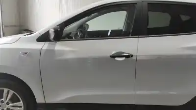 Автозапчастина б/у ПЕРЕДНІ ЛІВІ ДВЕРІ для HYUNDAI IX35  Посилання на OEM IAM 760032Y000  