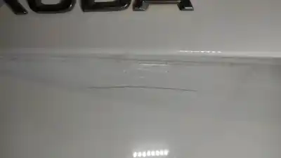 Second-hand car spare part tailgate for skoda fabia active oem iam references 6v6827025h blanco 9p / f9e 