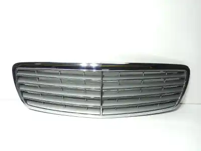 Second-hand car spare part FRONT GRILLE for MERCEDES-BENZ CLASE E (W211) BERLINA  OEM IAM references A2118800383 A2118800383 / A21188003837246 A21188003837246