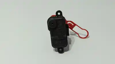 Pezzo di ricambio per auto di seconda mano CARBURANTE COPERCHIO ESTERNO MOTORE per AUDI A3 (8VK)  Riferimenti OEM IAM 4L0862153D  8V0862153B