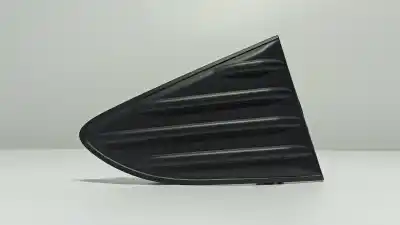 Peça sobressalente para automóvel em segunda mão moldagem por toyota yaris active referências oem iam 526810d010