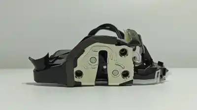 Peça sobressalente para automóvel em segunda mão fechadura da porta dianteira direita por toyota yaris active referências oem iam 690300d540