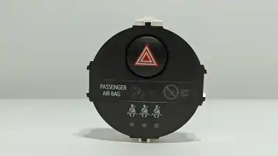 Peça sobressalente para automóvel em segunda mão interruptor 4 piscas - emergência por toyota yaris active referências oem iam 839500d100
