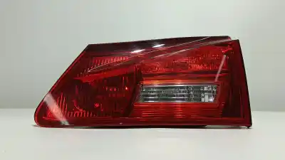 Автозапчасти б/у правый задний фонарь за LEXUS IS200 (DS2/IS2) 220d ссылки OEM IAM 8158153071  8158153070