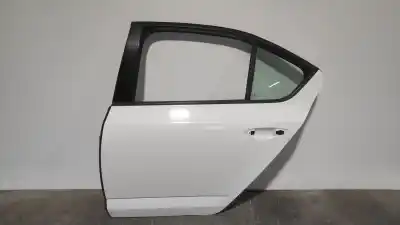 Автозапчасти б/у ЗАДНЯЯ ЛЕВАЯ ДВЕРЬ за SKODA OCTAVIA COMBI (5E5)  ссылки OEM IAM 5E5833055B BLANCO 9P / F9E 