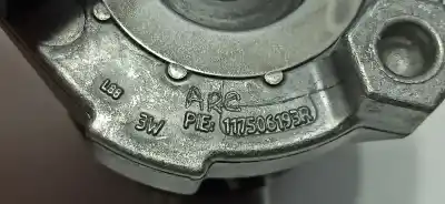 Pezzo di ricambio per auto di seconda mano tendicinghia ausiliaria per renault captur zen riferimenti oem iam 117506193r  