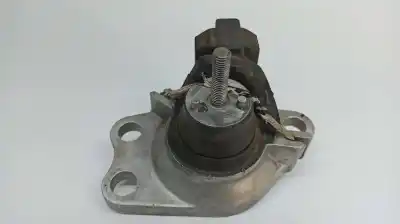Second-hand car spare part right engine support for renault clio ii fase ii (b/cb0) authentique oem iam references 8200267625