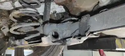Peça sobressalente para automóvel em segunda mão charrió / suporte de eixo de trás por citroen c3 97 edition referências oem iam 1607197180  