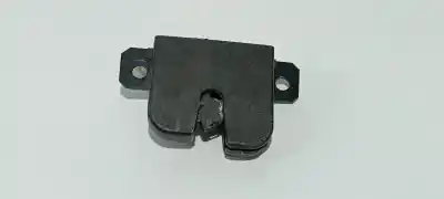 Автозапчастина б/у ЗАМОК БАГАЖНИКА / ВОРОТ для SEAT LEON (1M1)  Посилання на OEM IAM 3B9827505  8L0827505F