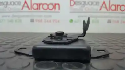 Second-hand car spare part bonnet lock for renault twingo dynamique oem iam references 8200654602  