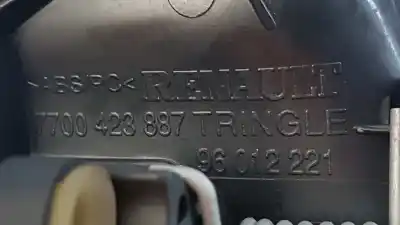 Автозапчасти б/у левая задняя внутренняя ручка за renault clio ii fase ii (b/cb0) campus ссылки oem iam 7700423887  96012221