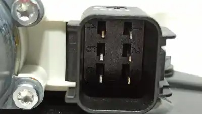 Автозапчасти б/у задний правый стеклорегулятор за land rover range rover evoque 1.5l hibrido enchufable (phev) ссылки oem iam lr114597 k8d227000ac k8d2-27000-ac