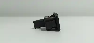 Second-hand car spare part tailgate back door handle for renault captur zen oem iam references 8200076256  88000001