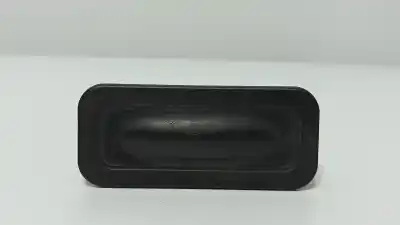 İkinci el araba yedek parçası  için RENAULT CAPTUR  OEM IAM referansları 8200076256  88000001