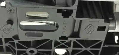 Second-hand car spare part exterior left front door handle for renault captur intens oem iam references 806706656r  806077201r