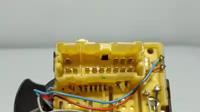 Peça sobressalente para automóvel em segunda mão comutador de limpa vidros por renault captur adventure referências oem iam 8201168016  