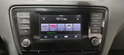 Second-hand car spare part audio system / radio cd for skoda octavia combi (5e5) active oem iam references 5e0919605  5e0919605bio