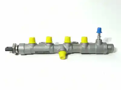 Автозапчастина б/у рампа инжектора для peugeot expert combi standard посилання на oem iam 9821399680  0445214361