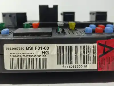 Peça sobressalente para automóvel em segunda mão caixa de fusíveis e relés por citroen c3 1.4 hdi exclusive referências oem iam 9653667280  1650882180