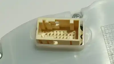 Peça sobressalente para automóvel em segunda mão quadrante por peugeot 208 active referências oem iam 9825986180 e137-sw-ll-1410 769167080u