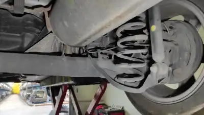 Peça sobressalente para automóvel em segunda mão charrió / suporte de eixo de trás por ford transit courier combi trend referências oem iam 2571553 ey165k952ac ey16-5k952-ac