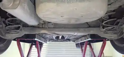 Pièce détachée automobile d'occasion ESSIEU ARRIÈRE pour OPEL ASTRA H BERLINA  Références OEM IAM 93179355  93178620