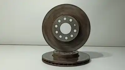 Peça sobressalente para automóvel em segunda mão disco de travão dianteiro por volkswagen golf viii lim. (cd1) life referências oem iam 5q0615301h
