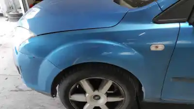 Автозапчастина б/у ПЕРЕДНЕ ЛІВЕ КРИЛО для FORD FOCUS BERLINA (CAP)  Посилання на OEM IAM 1376484  