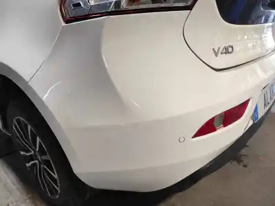 Second-hand car spare part rear bumper for volvo v40 momentum oem iam references 39820442  39820447