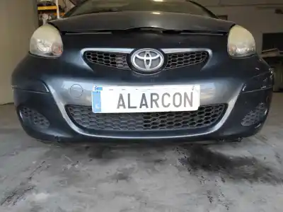 Pezzo di ricambio per auto di seconda mano PARAURTI ANTERIORE per TOYOTA AYGO (KGB/WNB)  Riferimenti OEM IAM 521190H908  