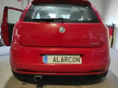 Gebrauchtes Autoersatzteil HINTERE STOSSSTANGE zum FIAT GRANDE PUNTO (199)  OEM-IAM-Referenzen 735420984  6001072166
