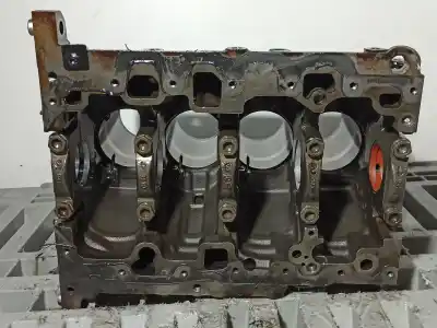 Автозапчасти б/у блокировать за audi a3 (8v) ambition ссылки oem iam 04l100103  04l100103x