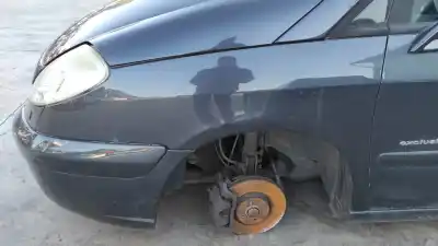 Peça sobressalente para automóvel em segunda mão guarda-lamas dianteiro esquerdo por citroen c8 2.2 hdi 16v premier ii referências oem iam 7840l3