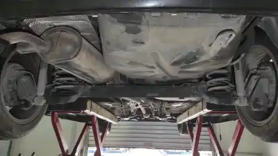 Автозапчастина б/у задня вісь для RENAULT CLIO II FASE II (B/CB0) Authentique Посилання на OEM IAM 7701473857  