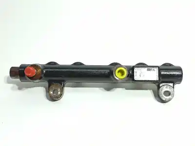 Pezzo di ricambio per auto di seconda mano rampa iniettori per citroen c5 aircross feel riferimenti oem iam 9674300080  