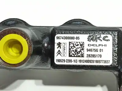 Pezzo di ricambio per auto di seconda mano rampa iniettori per citroen c5 aircross feel riferimenti oem iam 9674300080  