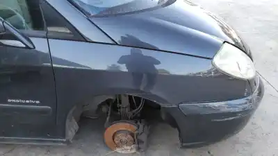 Peça sobressalente para automóvel em segunda mão guarda-lamas dianteiro direito por citroen c8 2.2 hdi 16v premier ii referências oem iam 7841p1