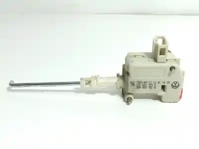 Tweedehands auto-onderdeel BUITENDEKSEL MOTOR BRANDSTOF voor VOLKSWAGEN GOLF IV BERLINA (1J1)  OEM IAM-referenties 3B0959782  1K5959782