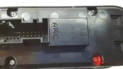 Second-hand car spare part left front power window switch for opel zafira b cosmo oem iam references 13228706 13228879 13215152