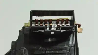 Pièce détachée automobile d'occasion commande d'essuie glace pour ssangyong kyron 200 xdi limited références oem iam 8591009331  