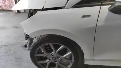 Автозапчастина б/у передне ліве крило для FORD FIESTA (CE1) Active Посилання на OEM IAM 2400943 H1BBA16016AD H1BB-A16016-AD
