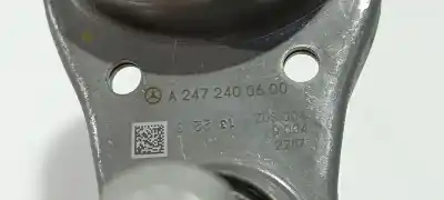 Gebrauchtes Autoersatzteil motorunterstützung zum mercedes-benz cla-klasse (bm 118) cla 200 d (118.312) oem-iam-referenzen a2472400600  a1772400900