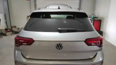 Peça sobressalente para automóvel em segunda mão porta da mala / tampa traseira por volkswagen t-roc (a11, d11) 1.0 tsi referências oem iam 2ga827025a Peça sobressalente para automóvel em segunda mão porta da mala / tampa traseira por volkswagen t-roc (a11, d11) 1.0 tsi referências oem iam 2ga827025a