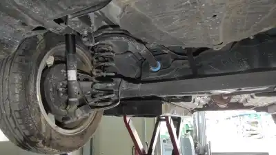 Автозапчастина б/у задня вісь для mitsubishi space star (a00) motion посилання на oem iam 4120a273  