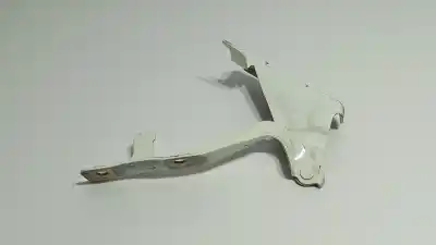 Second-hand car spare part hinge for ssangyong korando crystal 4x2 oem iam references 6181034001  61810-34001