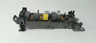 Peça sobressalente para automóvel em segunda mão caixa de fusíveis e relés por mercedes-benz clase v w447 eqv 4matic referências oem iam a4475460046