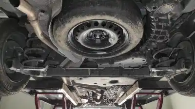 Recambio de automóvil de segunda mano de PUENTE TRASERO para RENAULT EXPRESS  referencias OEM IAM 555110548R  