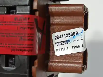 Peça sobressalente para automóvel em segunda mão botão / interruptor elevador vidro dianteiro esquerdo por renault captur adventure referências oem iam 254113300r  255706283r