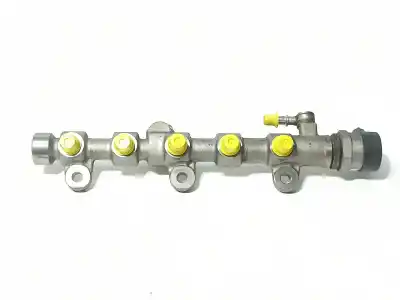 Автозапчастина б/у рампа инжектора для renault megane iii berlina 5 p dynamique посилання на oem iam 8200947803
